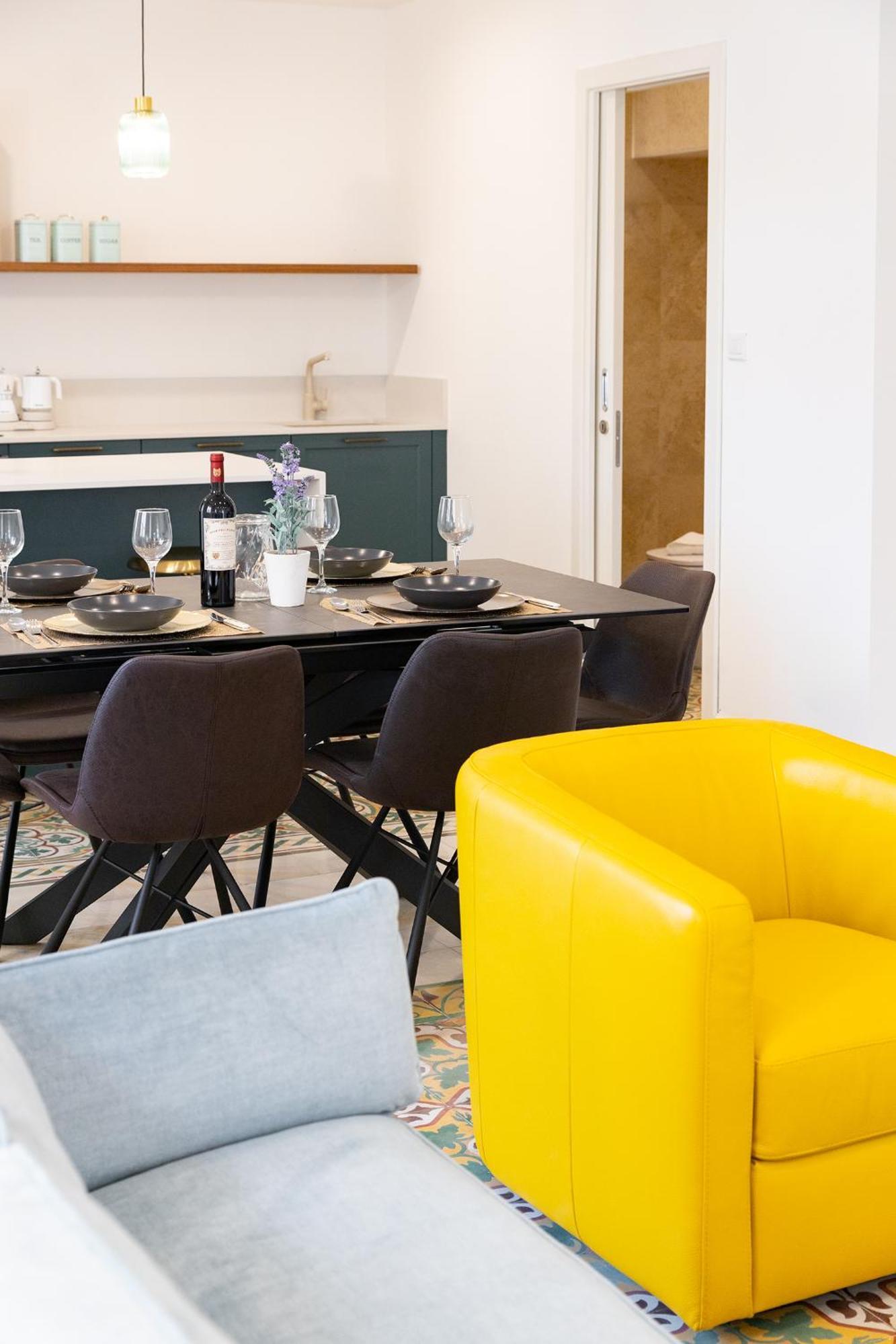 Florette Suite Designer Finish With Stunning Lounge Terrace By Arcobnb Il-Furjana Exteriör bild
