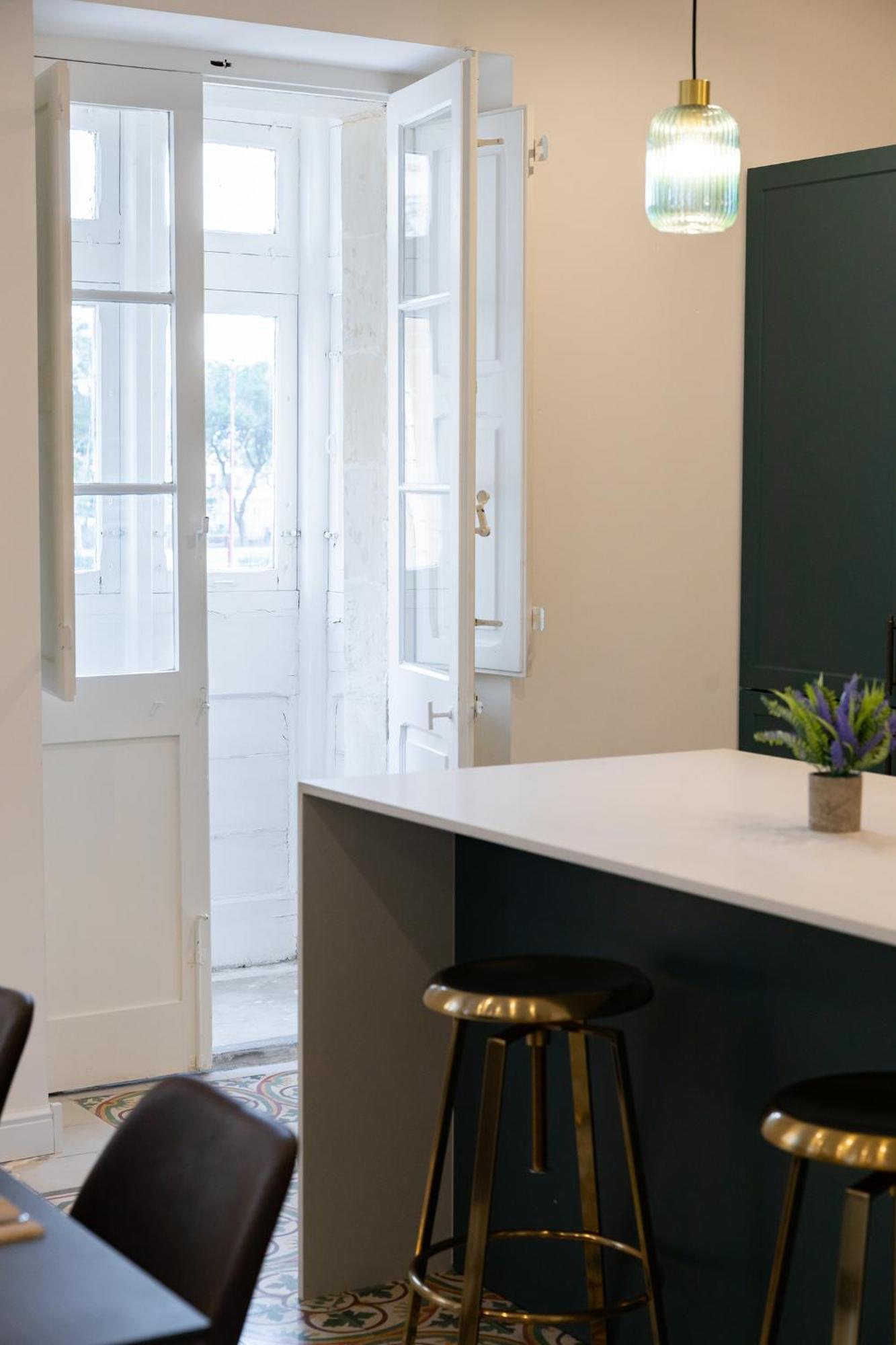 Florette Suite Designer Finish With Stunning Lounge Terrace By Arcobnb Il-Furjana Exteriör bild